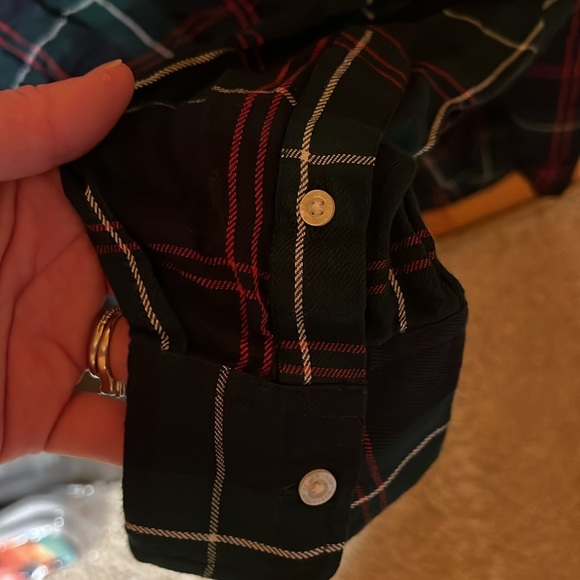 Nothing says Christmas like a Ralph Lauren Christmas plaid button down. - Picture 4 of 4